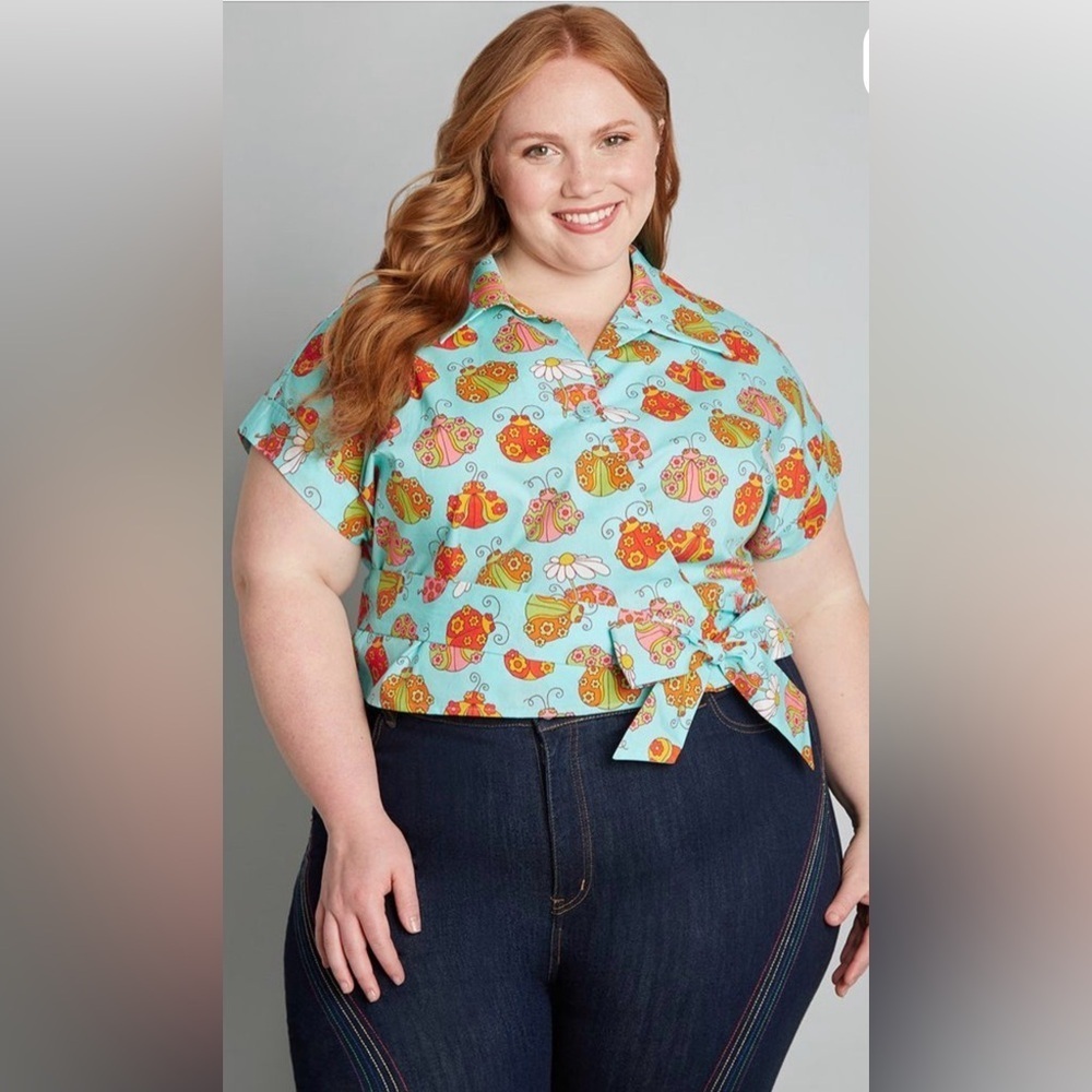 NWT ModCloth x Marisol Muro Fabulous Fantasies Wrap Top Sz. 1X - Picture 2 of 4